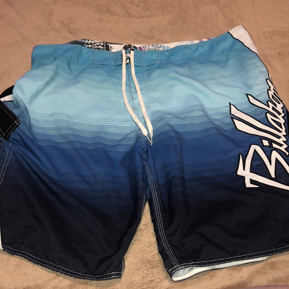 Billabong board shorts with accessory